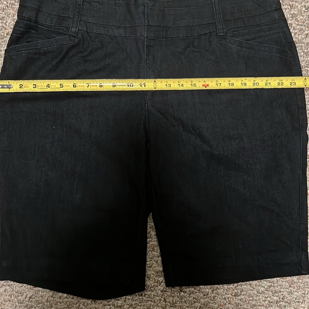W62 Dark Blue -Size 18 Woman Signature Fit Shorts - Picture 6 of 8